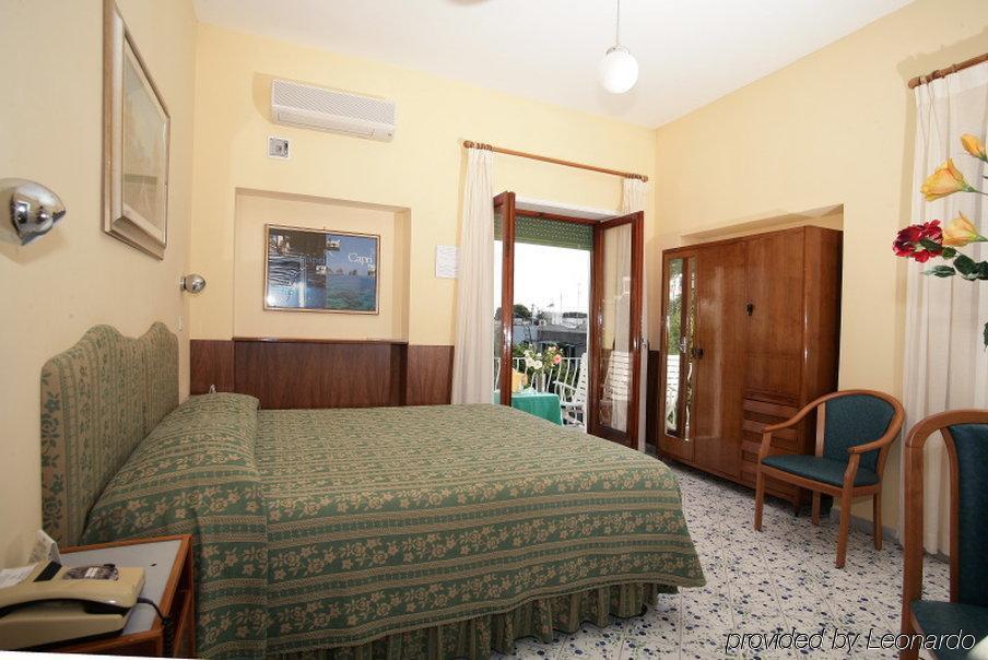 Hotel Carmencita Anacapri  Habitación foto