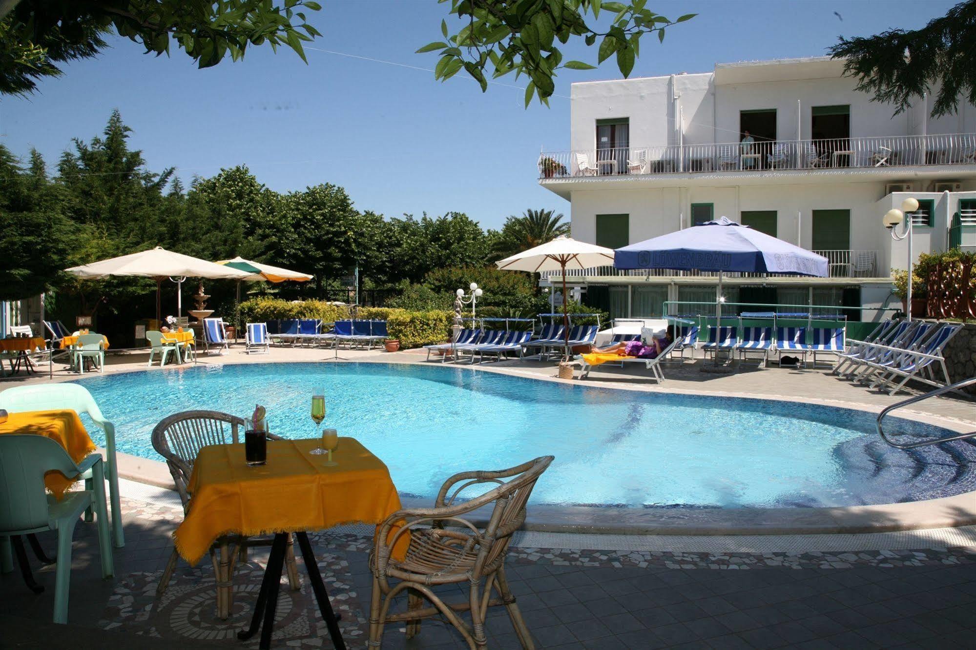 Hotel Carmencita Anacapri  Exterior foto