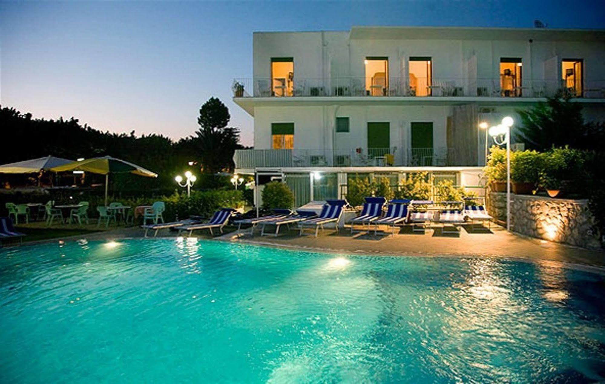 Hotel Carmencita Anacapri  Facilidades foto
