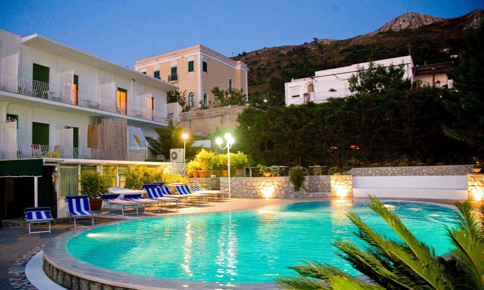 Hotel Carmencita Anacapri  Exterior foto
